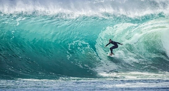 wave-1246560_640